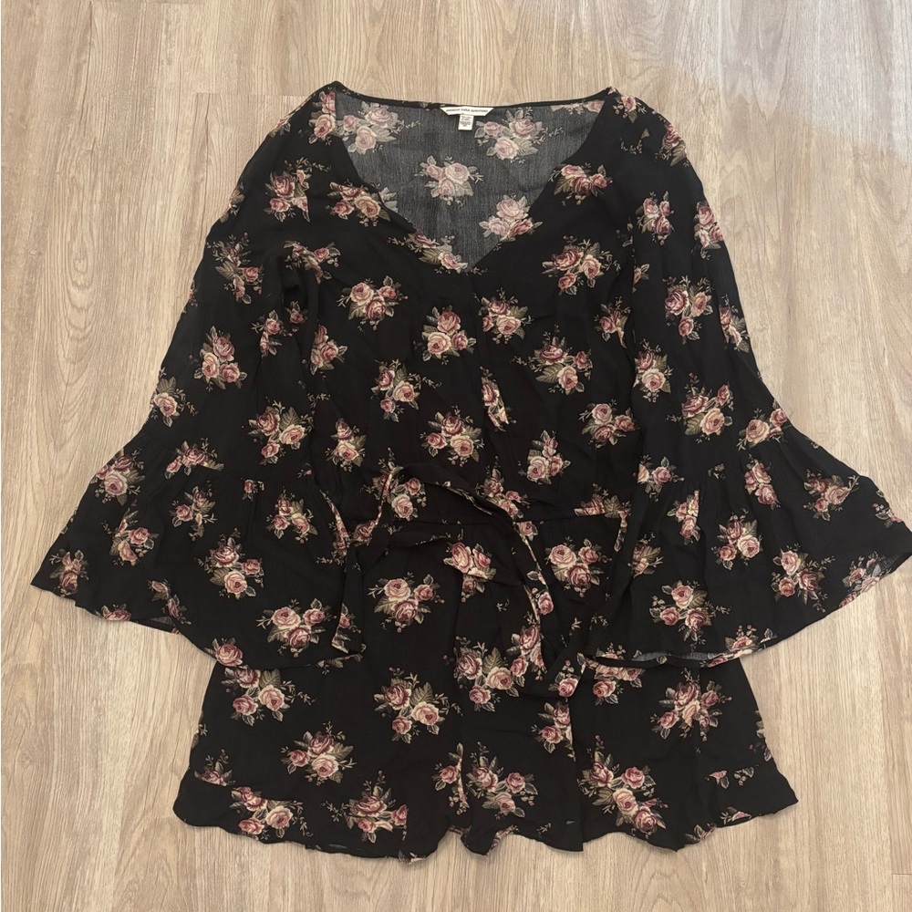American Eagle Outfitters Black Floral Romper